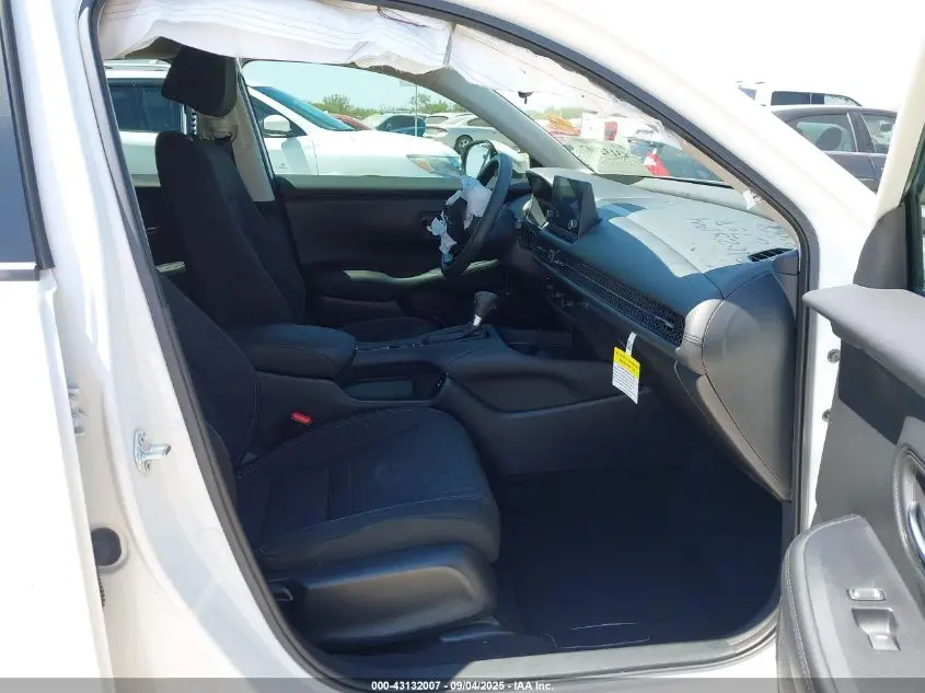 2025 HONDA HR-V 2WD LX