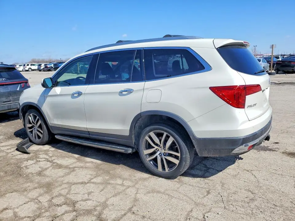 2017 HONDA PILOT ELITE  