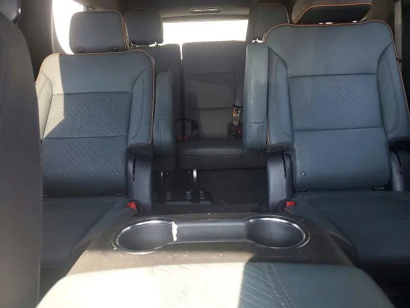 2025 GMC YUKON XL AT4  