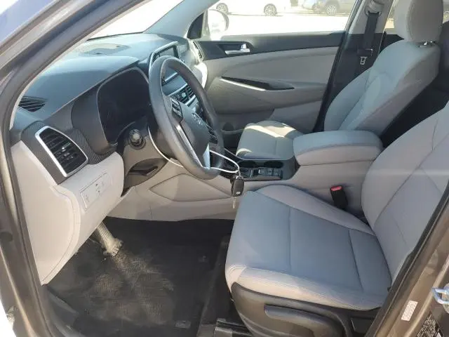 2019 HYUNDAI TUCSON SE  