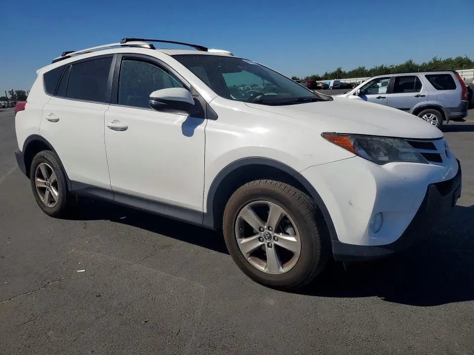 2015 TOYOTA RAV4 XLE  