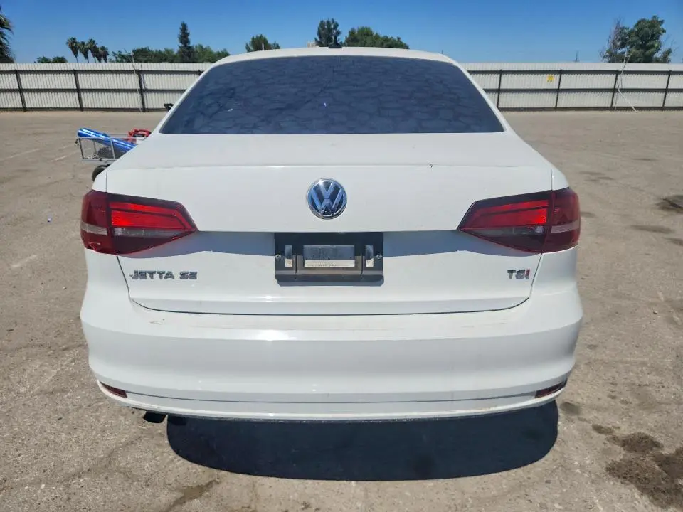 2018 VOLKSWAGEN JETTA SE  