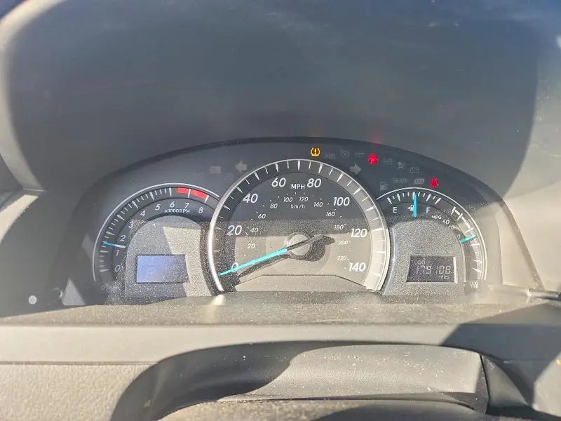 2012 TOYOTA CAMRY LE  