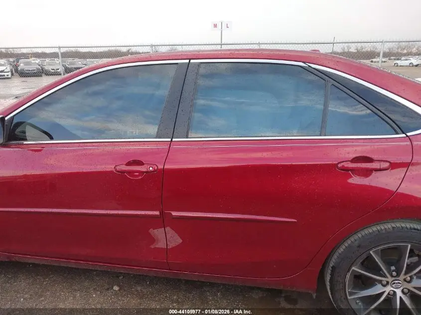 2015 TOYOTA CAMRY XSE