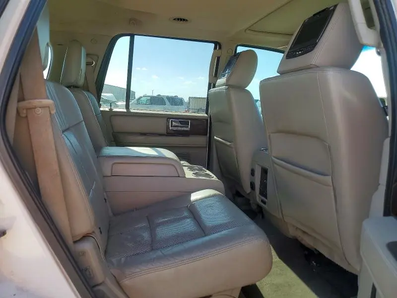 2014 LINCOLN NAVIGATOR   