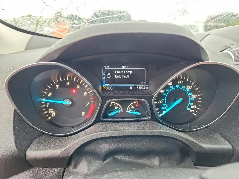 2016 FORD ESCAPE SE  