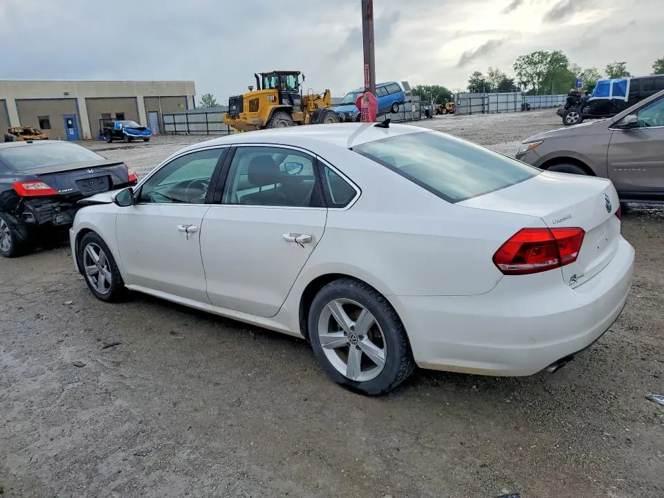 2012 VOLKSWAGEN PASSAT SE  