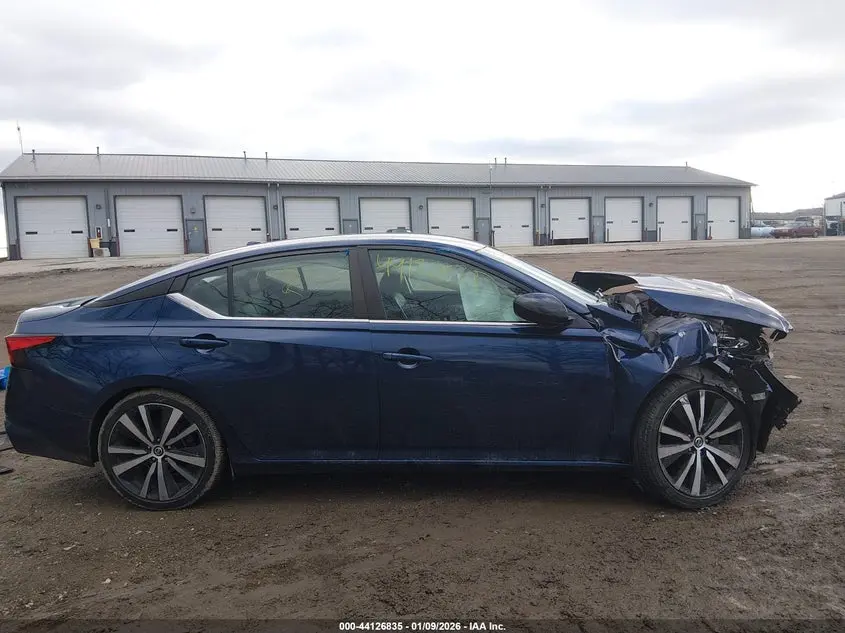 2020 NISSAN ALTIMA SR FWD