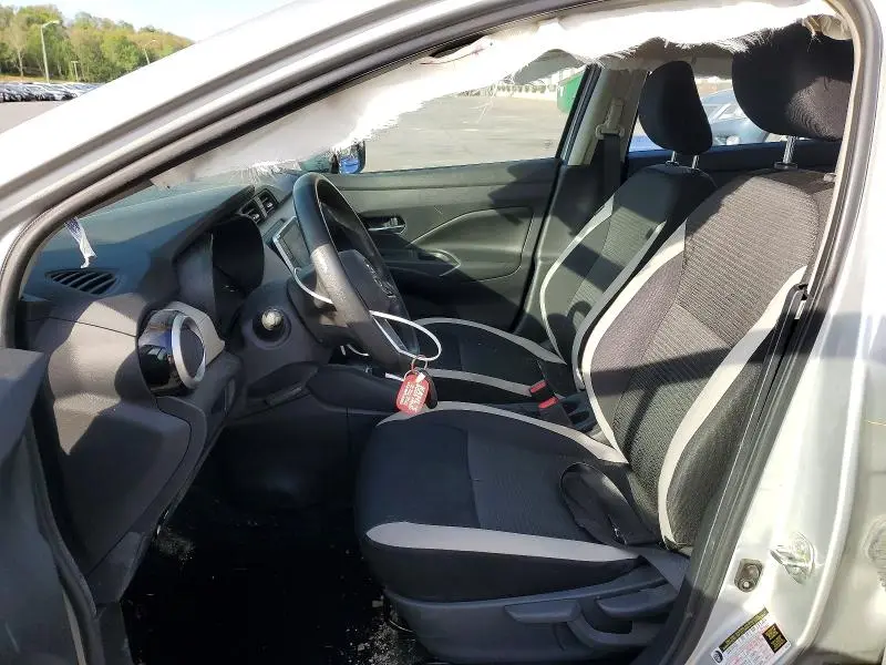 2020 NISSAN VERSA SV  