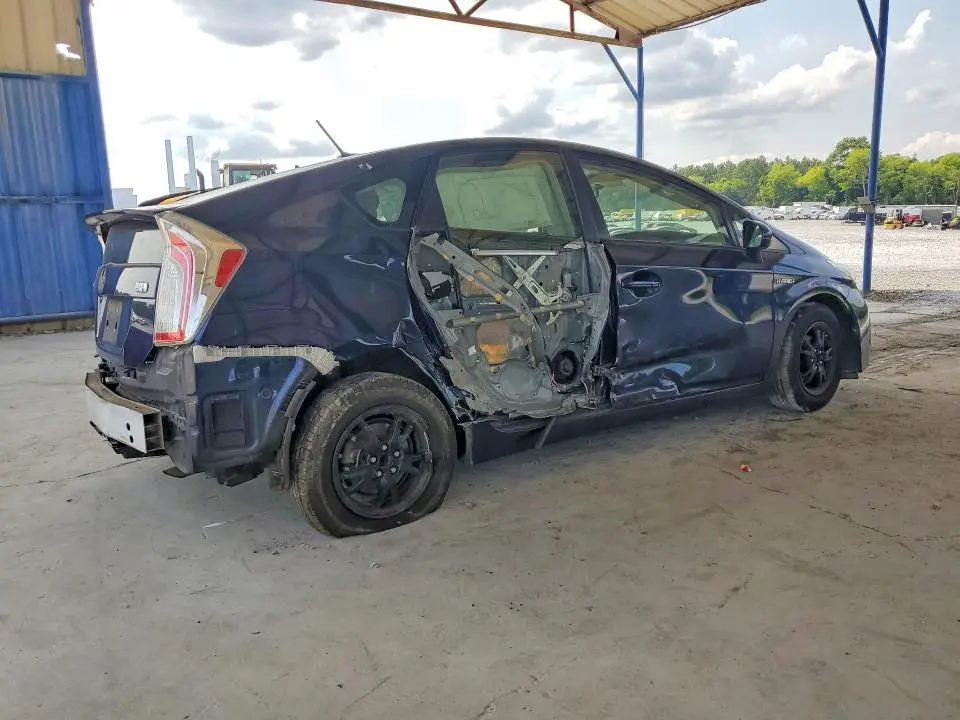 2014 TOYOTA PRIUS THREE  