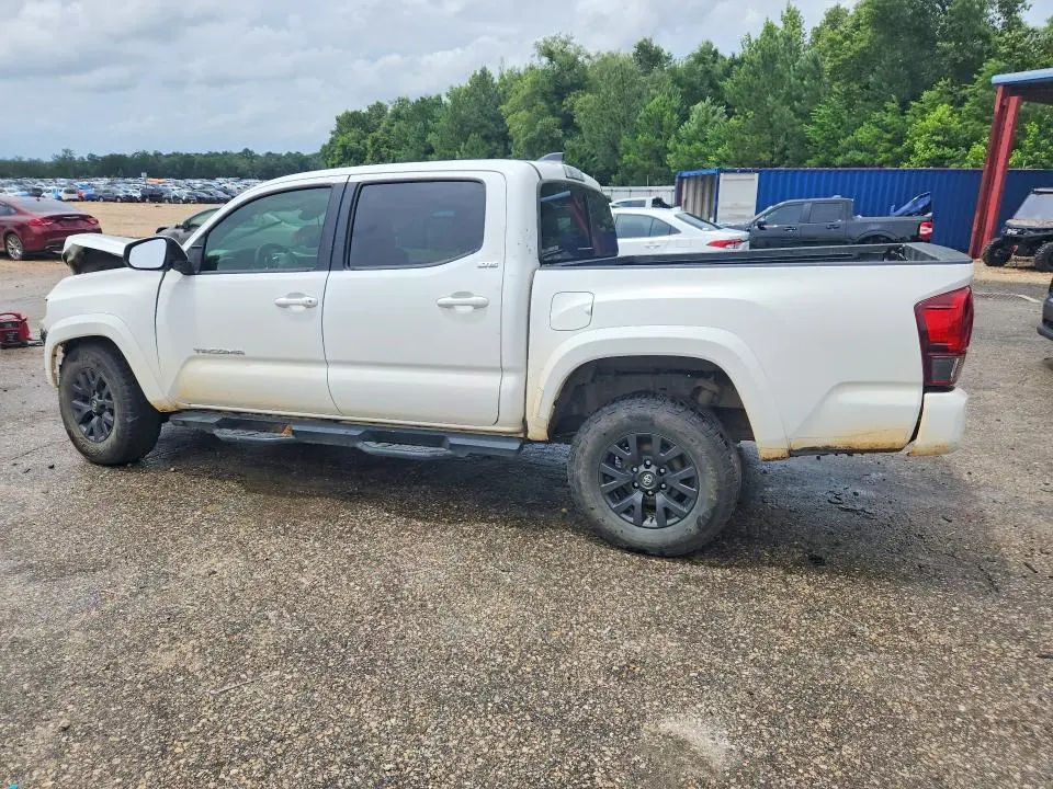2022 TOYOTA TACOMA SR5 V6  
