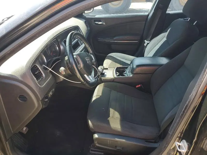 2013 DODGE CHARGER SE  