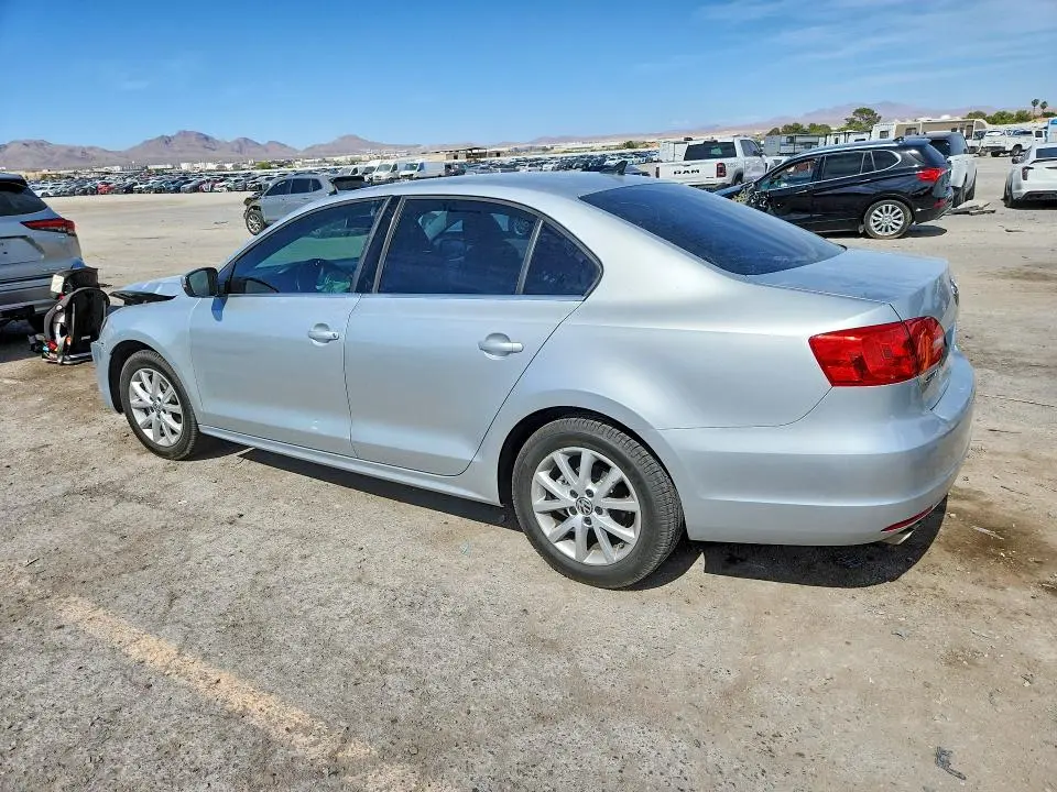 2013 VOLKSWAGEN JETTA SE  