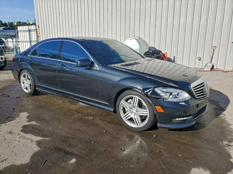 2013 MERCEDES-BENZ S 550  