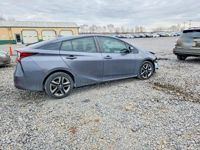 2019 TOYOTA PRIUS XLE  