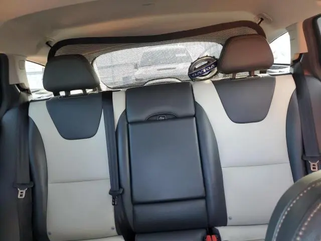 2017 VOLVO V60 CROSS COUNTRY PLATINUM  