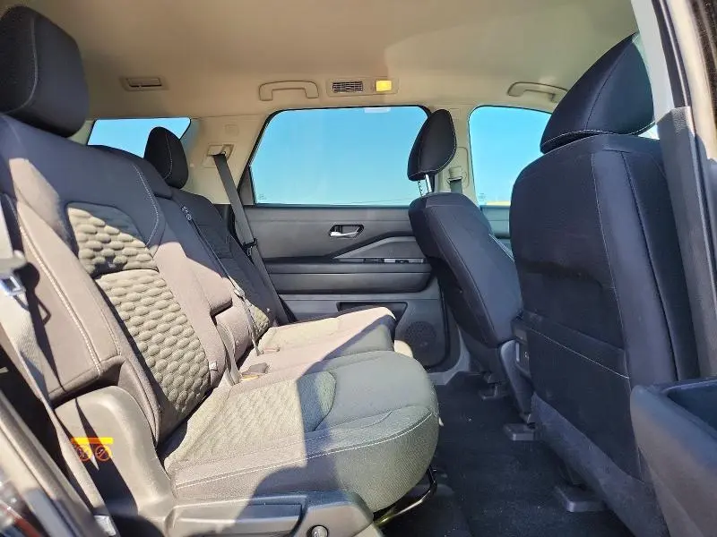 2022 NISSAN PATHFINDER S  