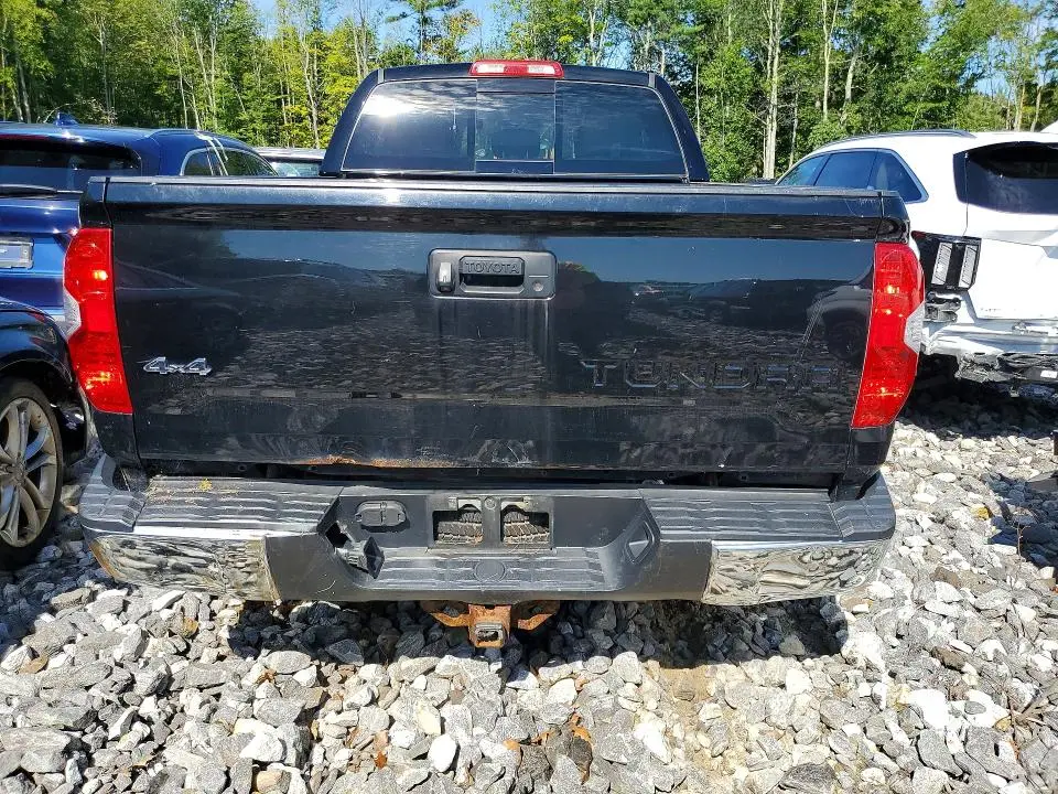 2016 TOYOTA TUNDRA SR5  