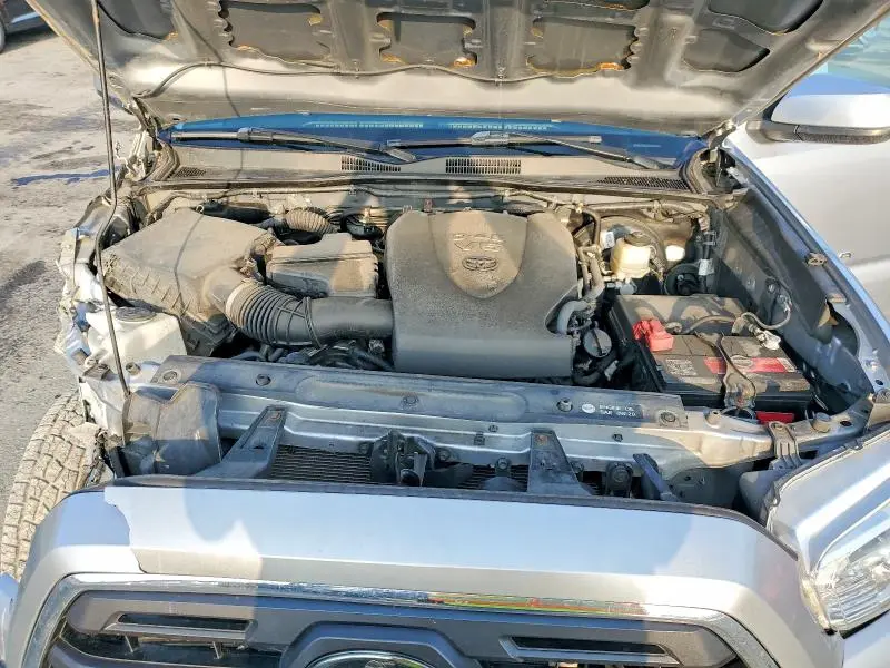 2018 TOYOTA TACOMA SR5 V6  