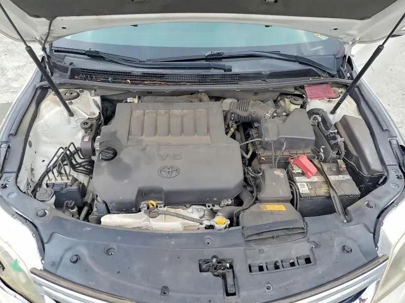 2015 TOYOTA AVALON XLE  