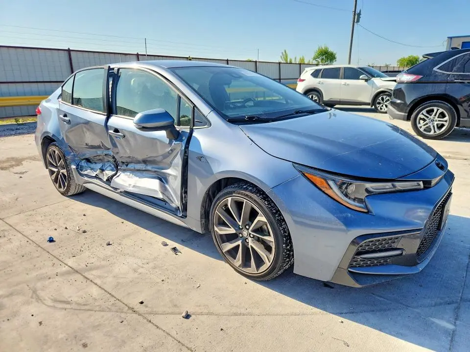 2022 TOYOTA COROLLA SE  