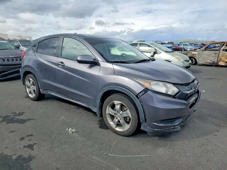 2017 HONDA HR-V LX  