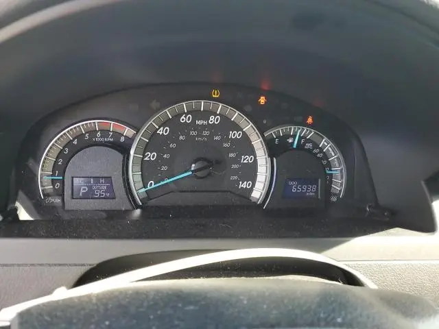 2014 TOYOTA CAMRY SE  