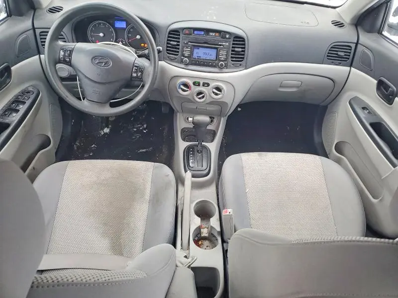 2010 HYUNDAI ACCENT GLS  