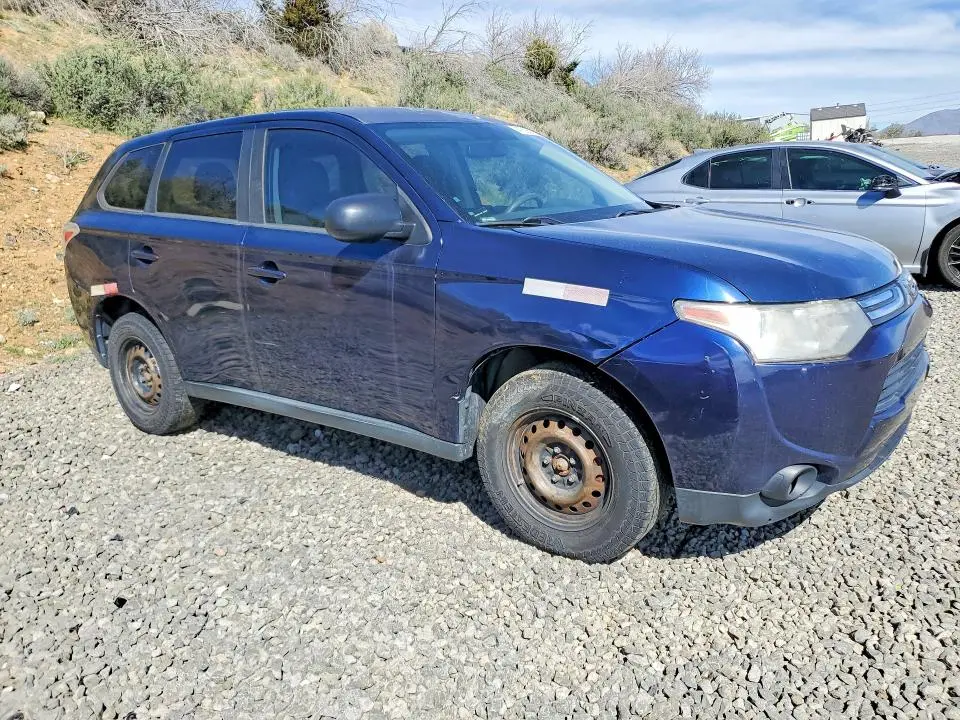 2014 MITSUBISHI OUTLANDER ES  