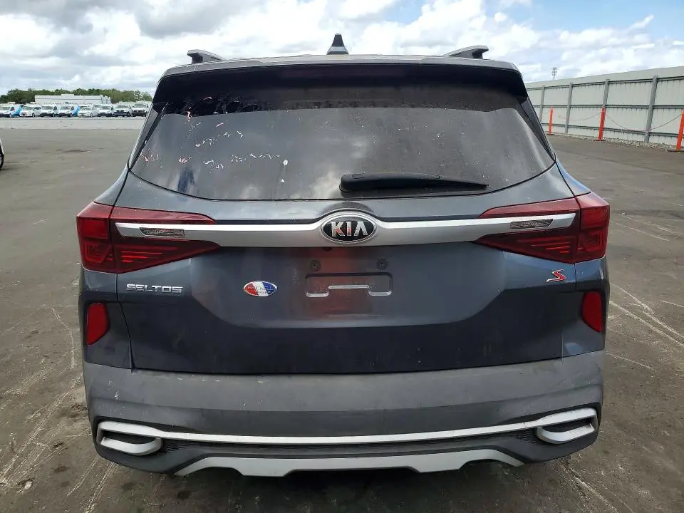 2021 KIA SELTOS S  