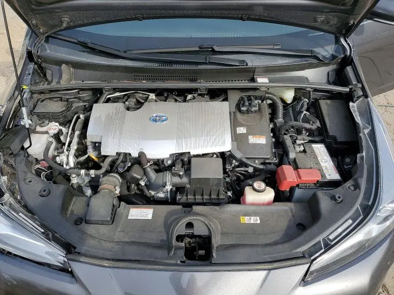 2021 TOYOTA PRIUS LE  