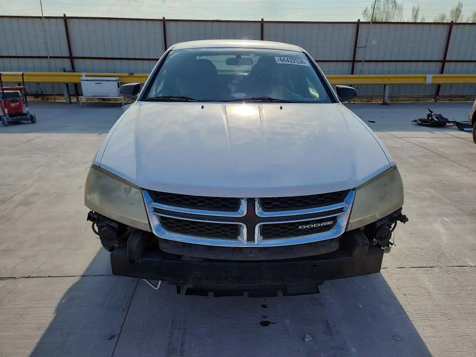 2012 DODGE AVENGER SE  