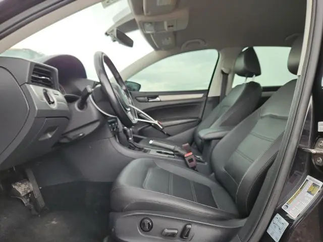 2020 VOLKSWAGEN PASSAT SE  