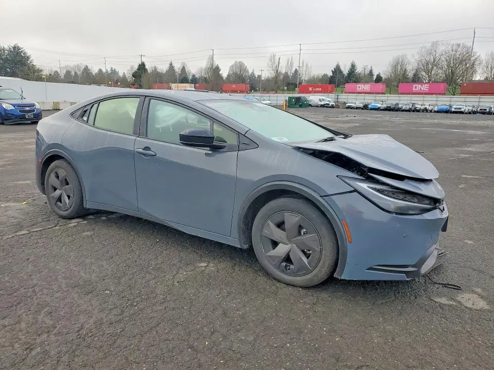 2024 TOYOTA PRIUS LE  
