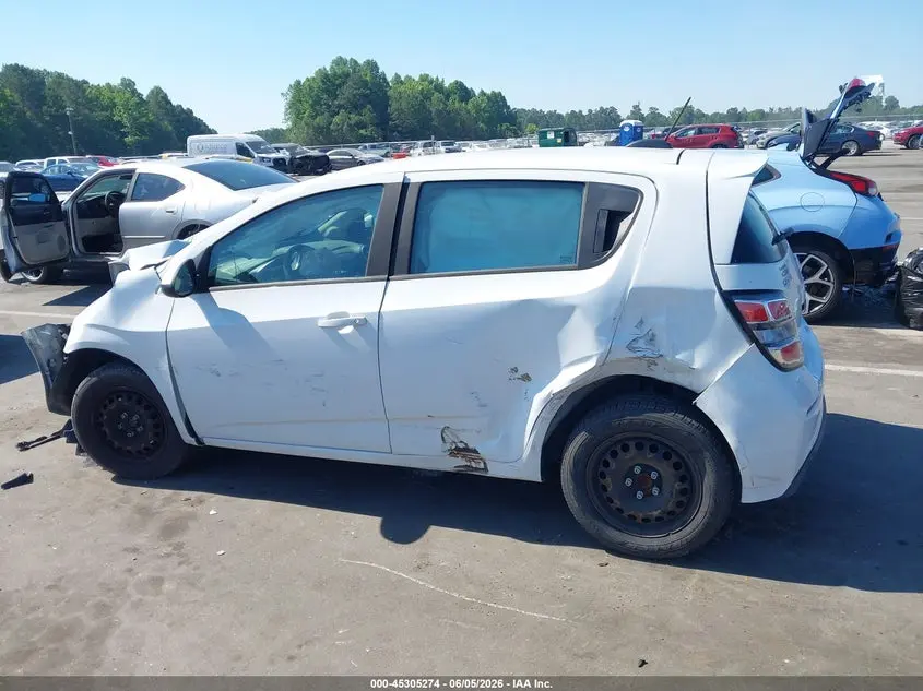 2017 CHEVROLET SONIC LT AUTO