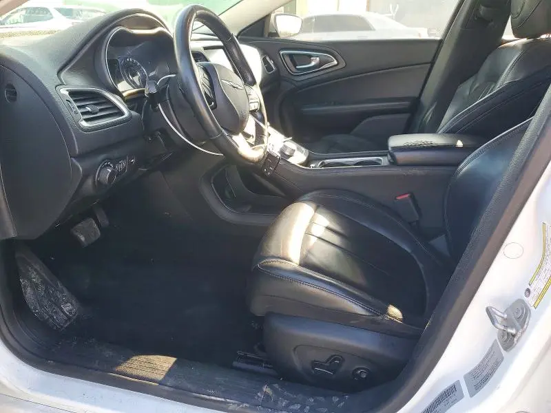 2017 CHRYSLER 200 LIMITED  