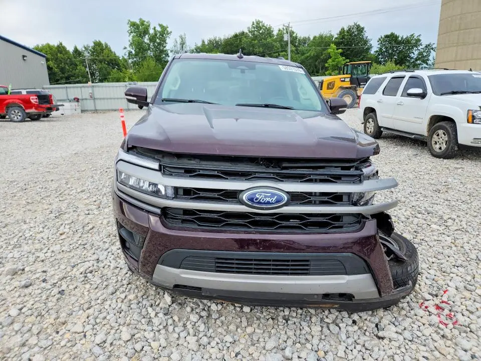 2023 FORD EXPEDITION XLT  