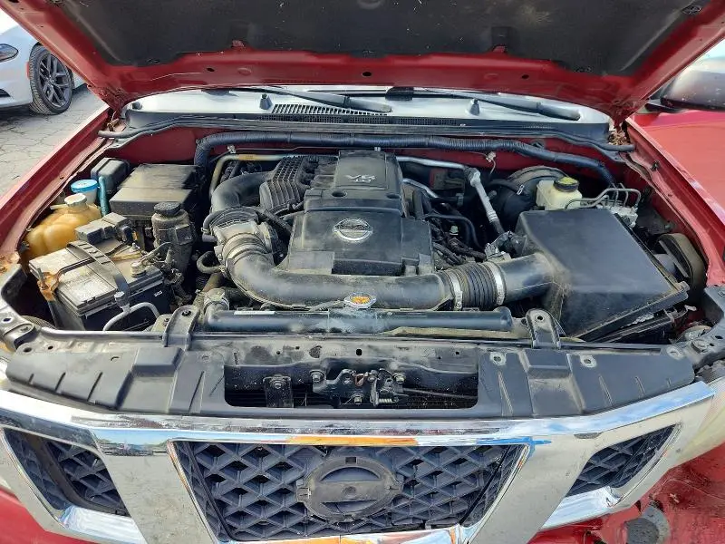 2015 NISSAN FRONTIER SV  