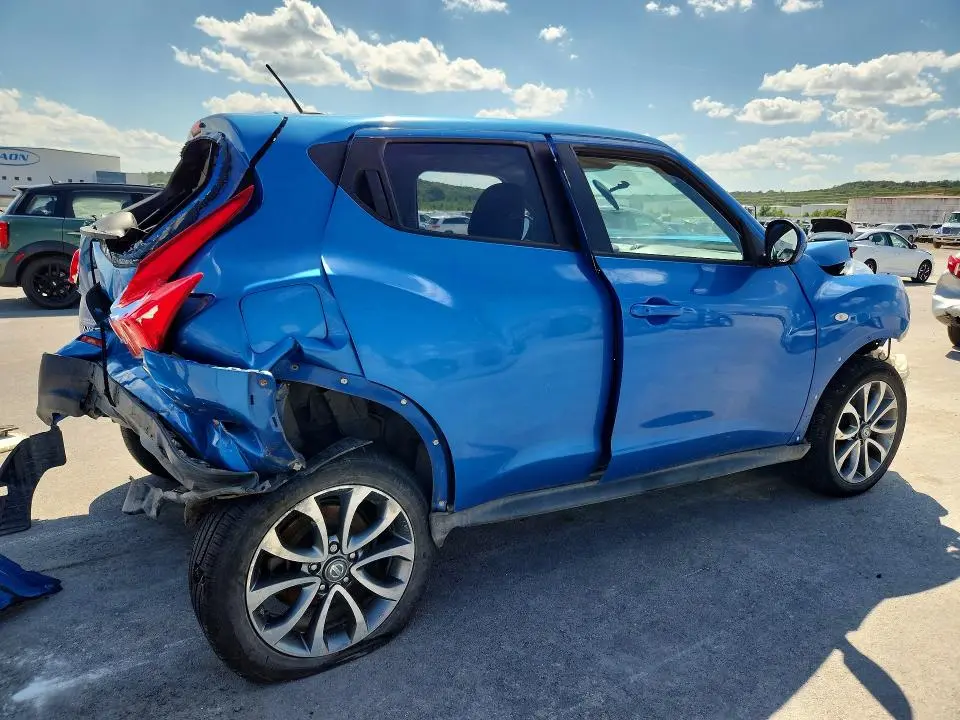 2011 NISSAN JUKE S  