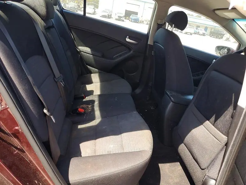 2018 KIA FORTE LX  