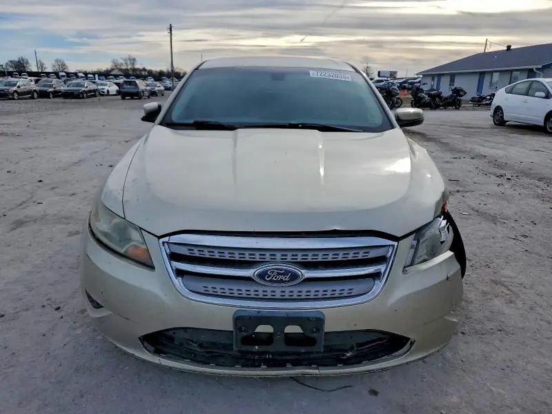 2011 FORD TAURUS SEL  