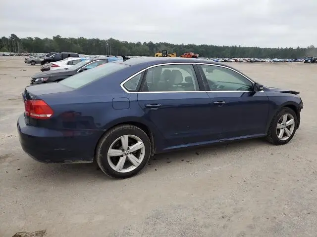 2013 VOLKSWAGEN PASSAT SE  