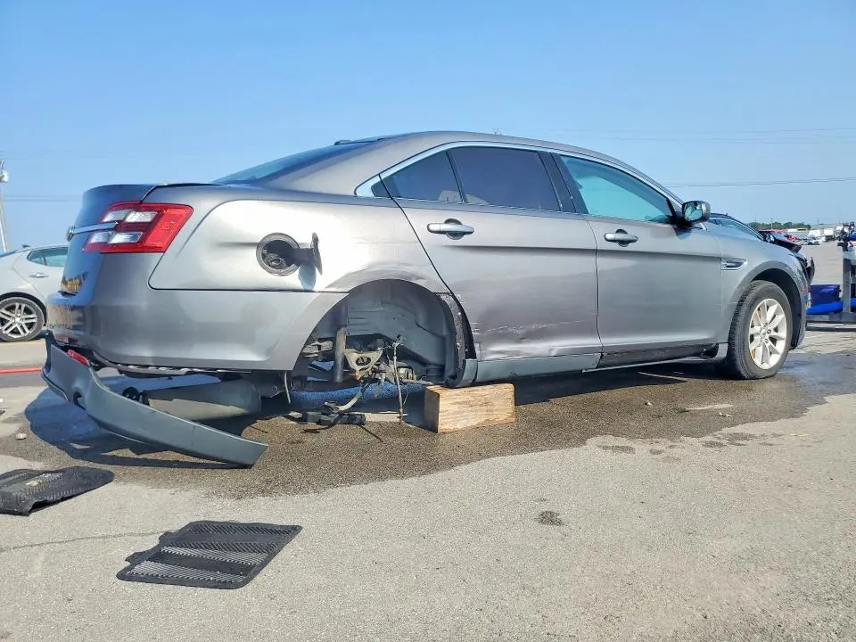 2014 FORD TAURUS SE  