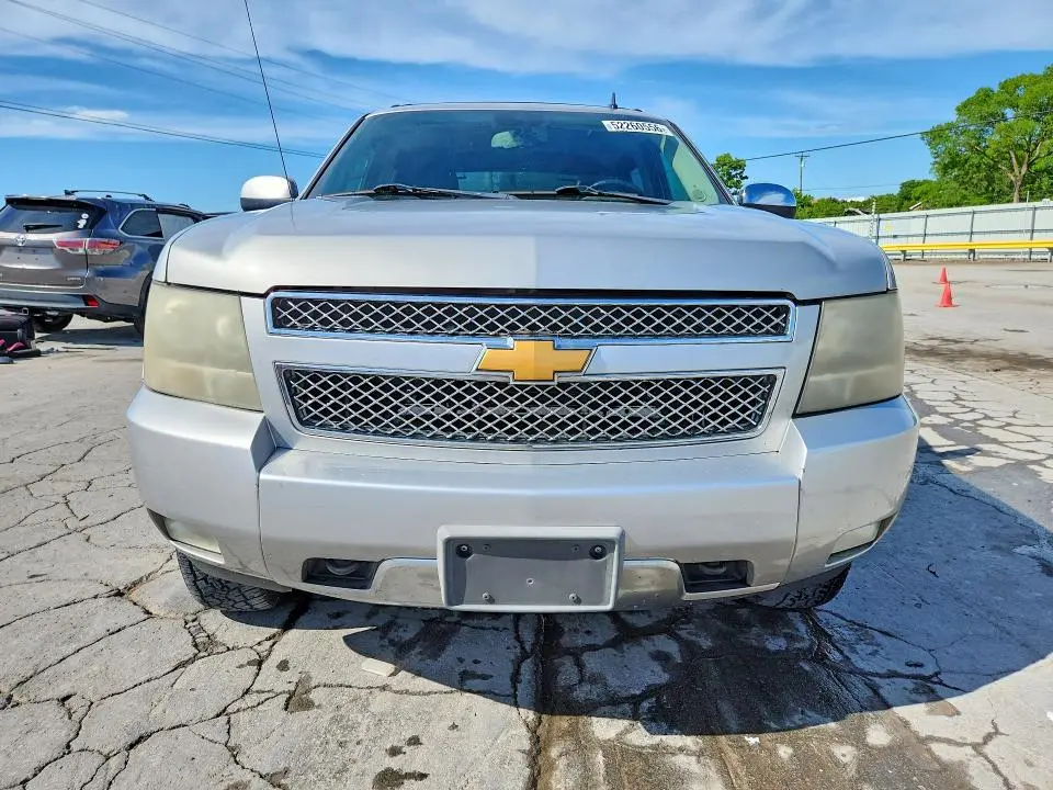 2010 CHEVROLET AVALANCHE LT  