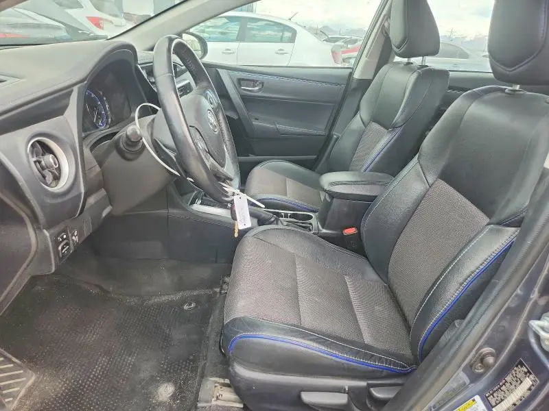 2017 TOYOTA COROLLA SE  