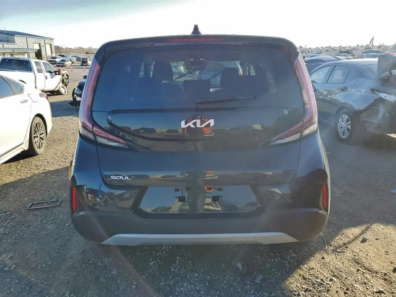 2023 KIA SOUL LX  
