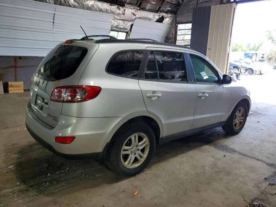 2011 HYUNDAI SANTA FE GLS  
