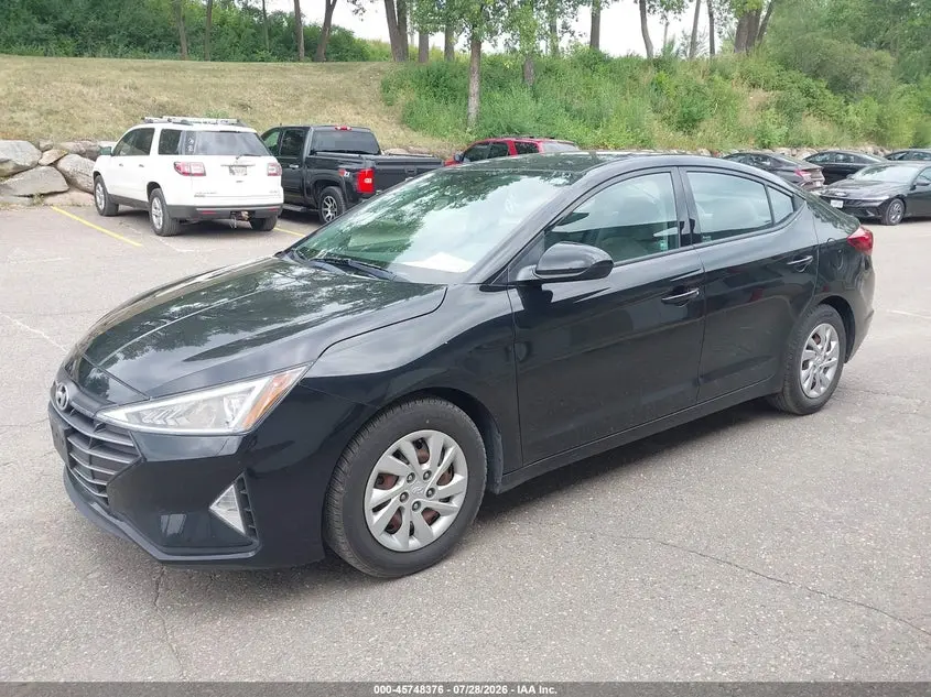 2019 HYUNDAI ELANTRA SE
