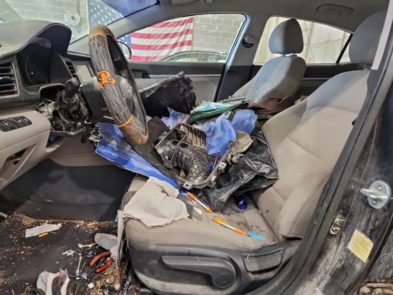 2020 HYUNDAI ELANTRA SE  