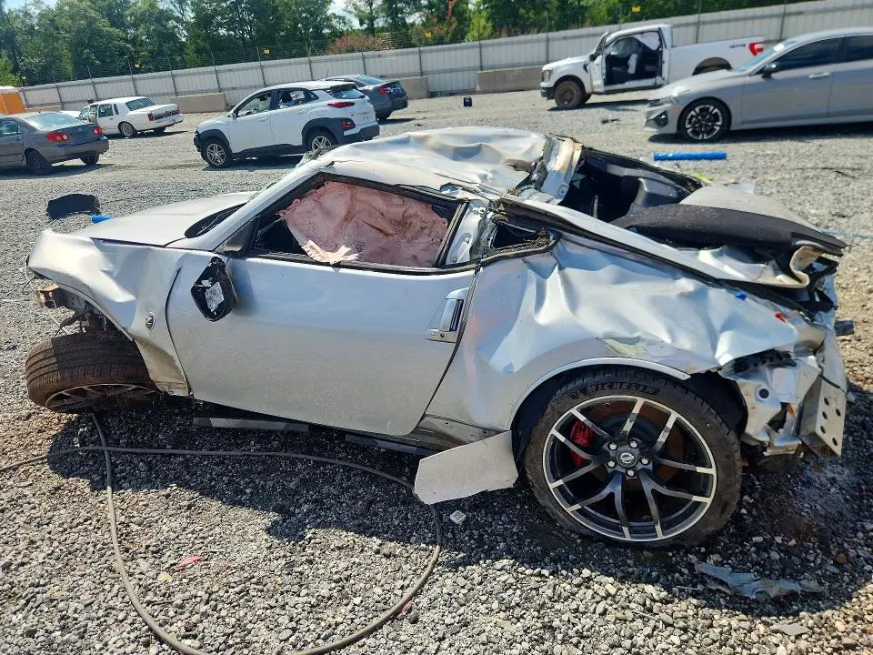 2017 NISSAN 370Z NISMO  